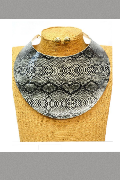JB - Skin Print Wide Necklace Set